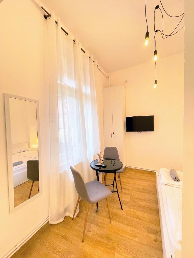 Apartment Plopilor Studios Sibiu Exterior foto